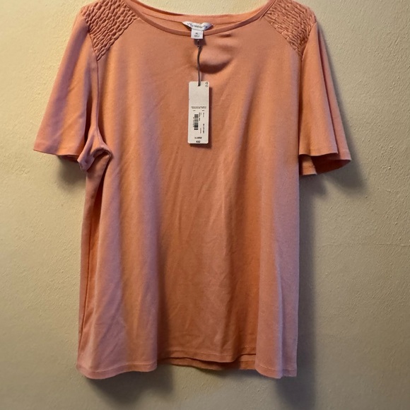 Liz Claiborne Tops - Liz Claiborne Peach Short Sleeve Top with Lace/Crochet Shoulder Detail - XL